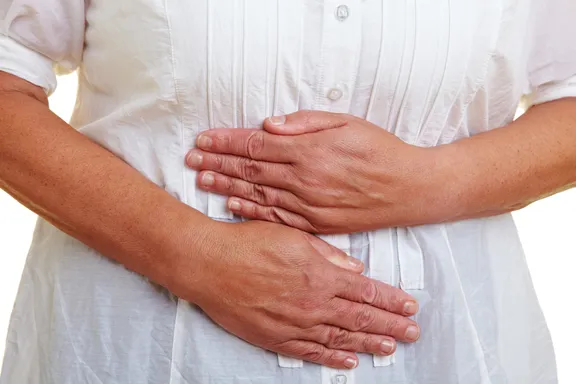 10 Síntomas Comunes de la Enfermedad de Crohn