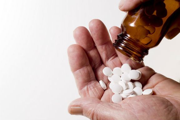 Regular Use of Aspirin Linked to Macular Generation