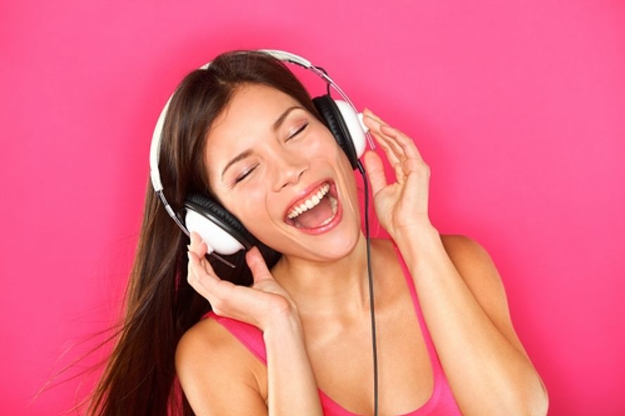 Avoid Listening to MP3 Players For More Than One Hour Each Day: WHO