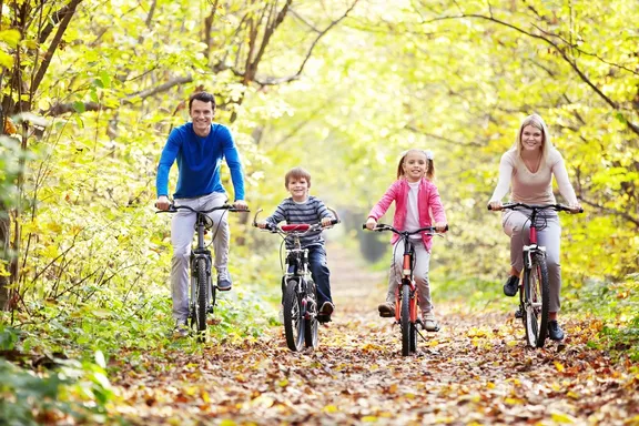 Cinco consejos para que su hijo aprenda a andar en bicicleta