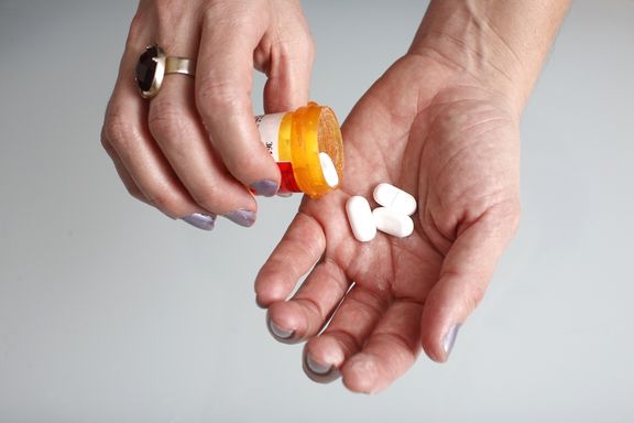Taking Antidepressants and Painkillers Could Raise Risk of Stroke
