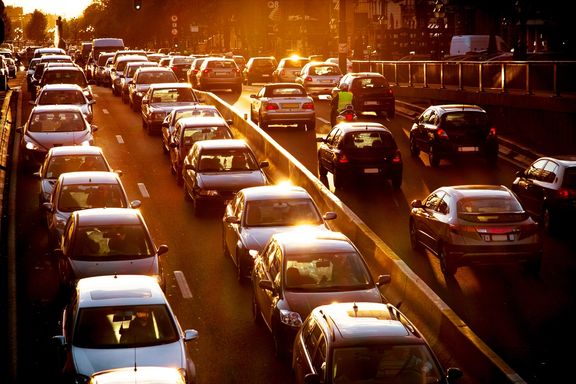 Professional Burnout Linked to Length of Commute