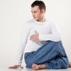 8 Motivi per Cui gli Uomini Dovrebbero Fare Yoga