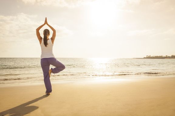 Posturas de yoga para pies sanos y felices