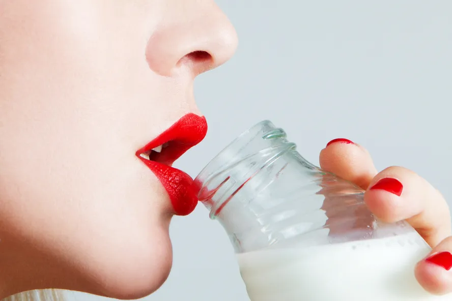 Drinking Milk May Not Help Strengthen Bones, Study Suggests