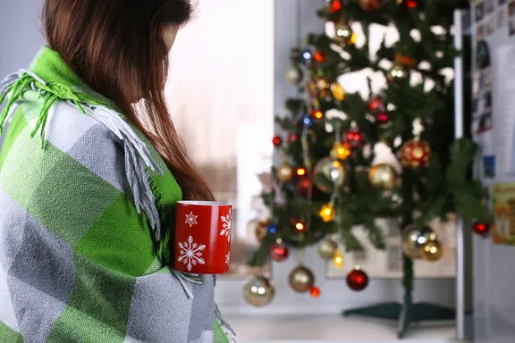 Video: How to Healthfully Spend the Holidays Alone