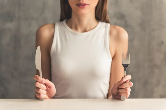 Common Signs and Symptoms of Bulimia