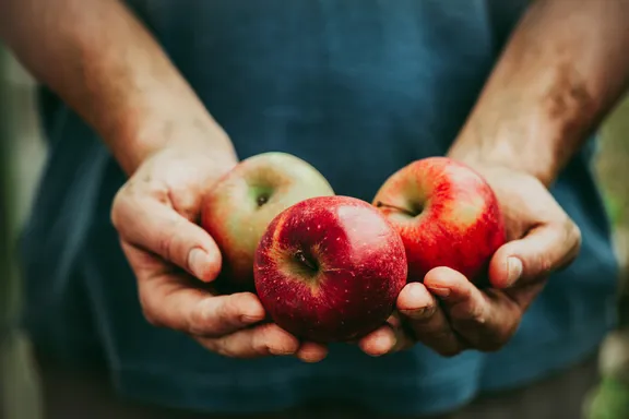 Interesting and Healthy Ways to Use Apples