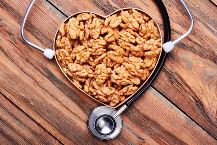 Heart healthy snack: walnuts