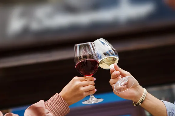 White Wine vs. Red Wine: Which Is Healthier?