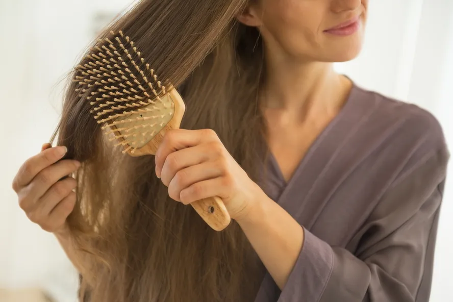 Remèdes maison efficaces pour lutter contre la perte des cheveux